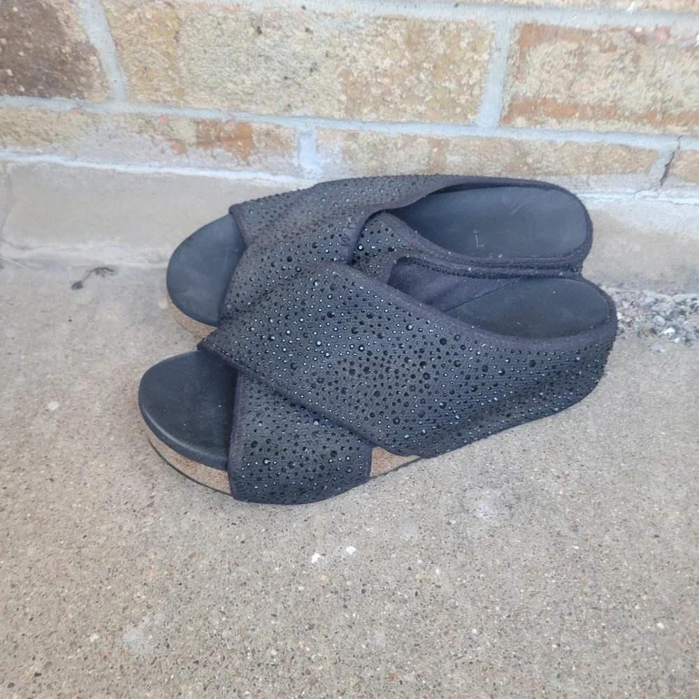 Volatile Sandals‎ Women Size 9 Black Rhinestone Crisscross Platform Wedge Slides